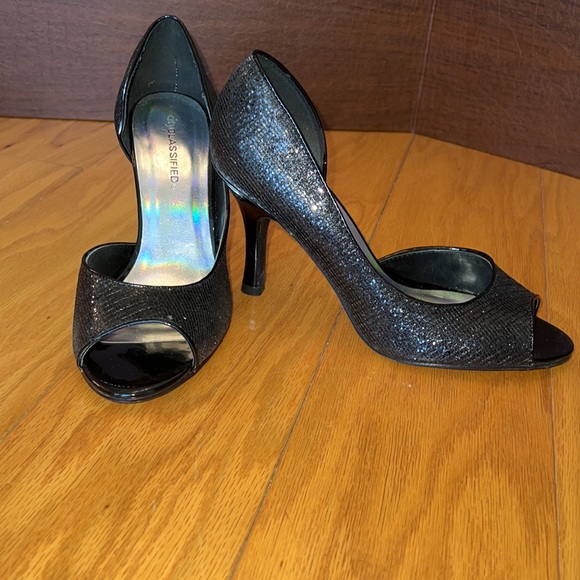 Black sparkly heels - Picture 2 of 3